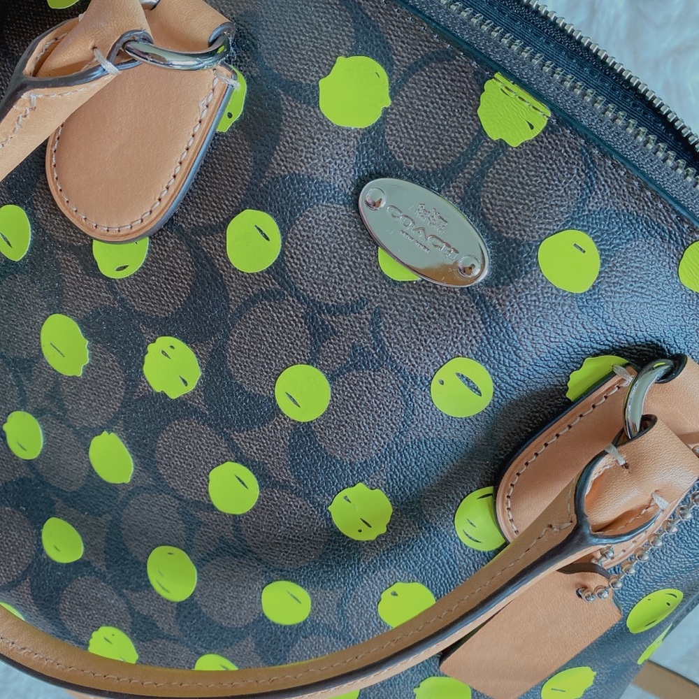 NWT Coach green dot crossbody - Picture 2 of 12